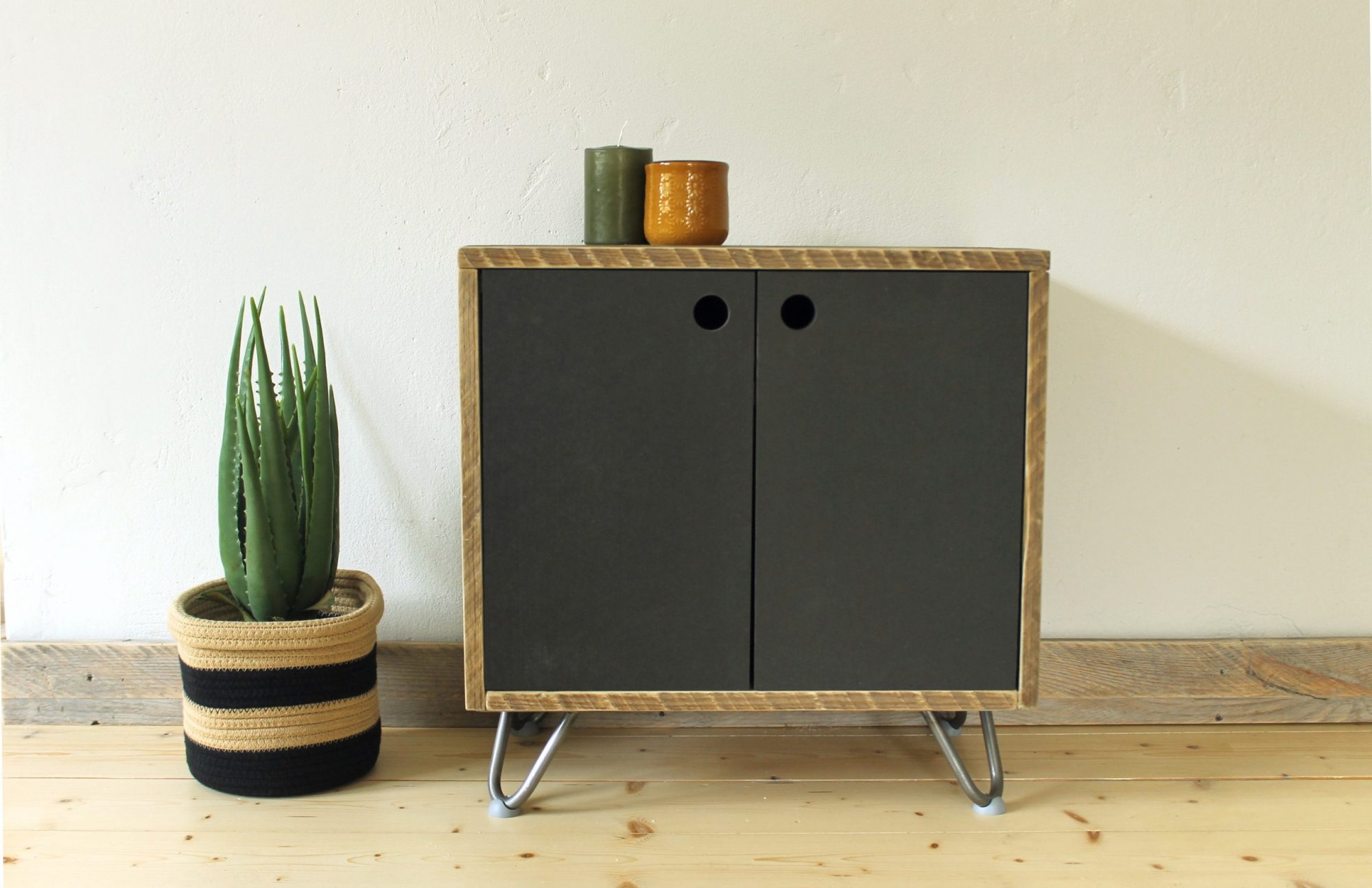 Nachhaltiges Sideboard aus Bauholz