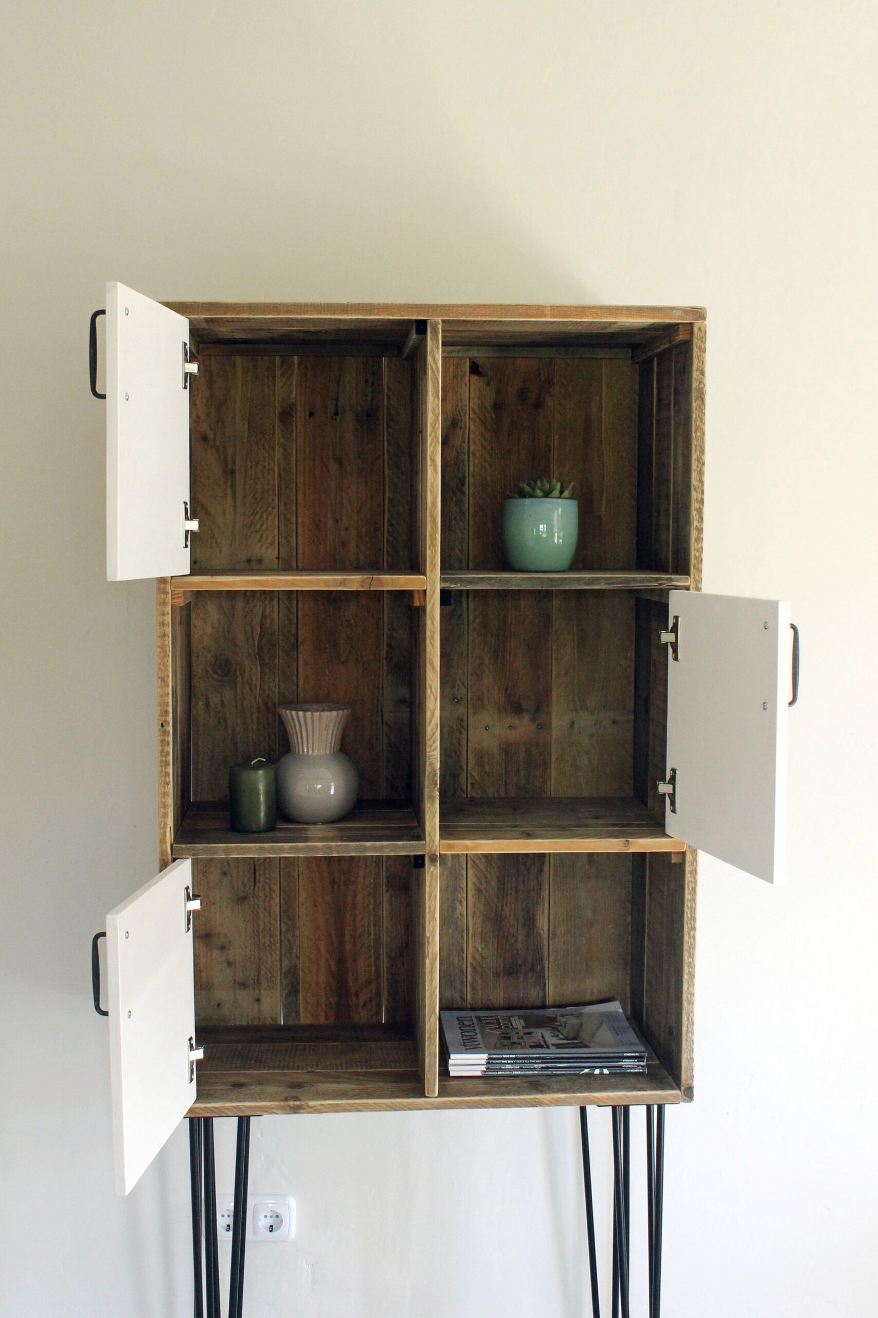 Schrank aus Palleten